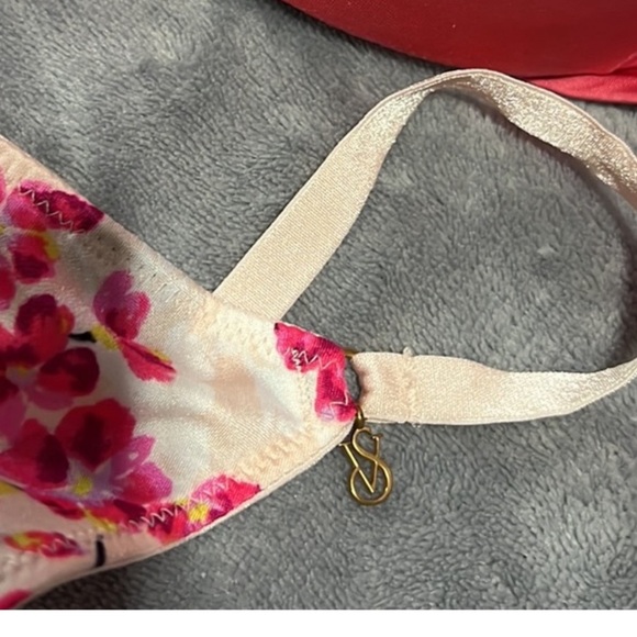 Satin Rare Satin Victorias Secret Thong - Picture 5 of 7